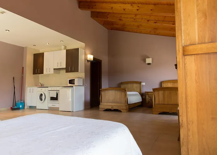 Estudios Ermitabarri Гостевой дом 3*